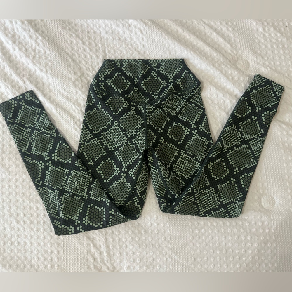 Balance Athletica Snake Printed Leggings!